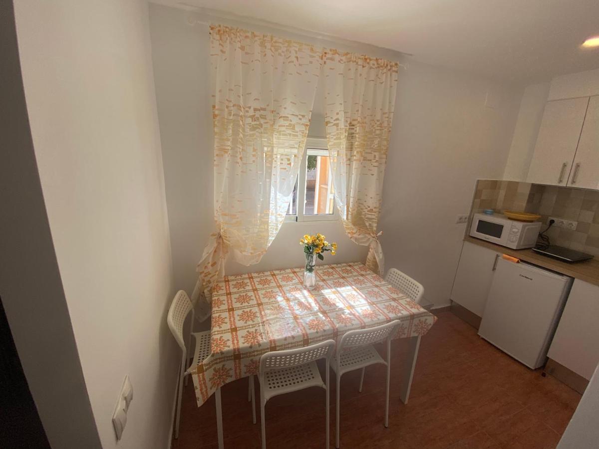 Habitaciones Con Bano Y Cocina Privada Valencia Ngoại thất bức ảnh