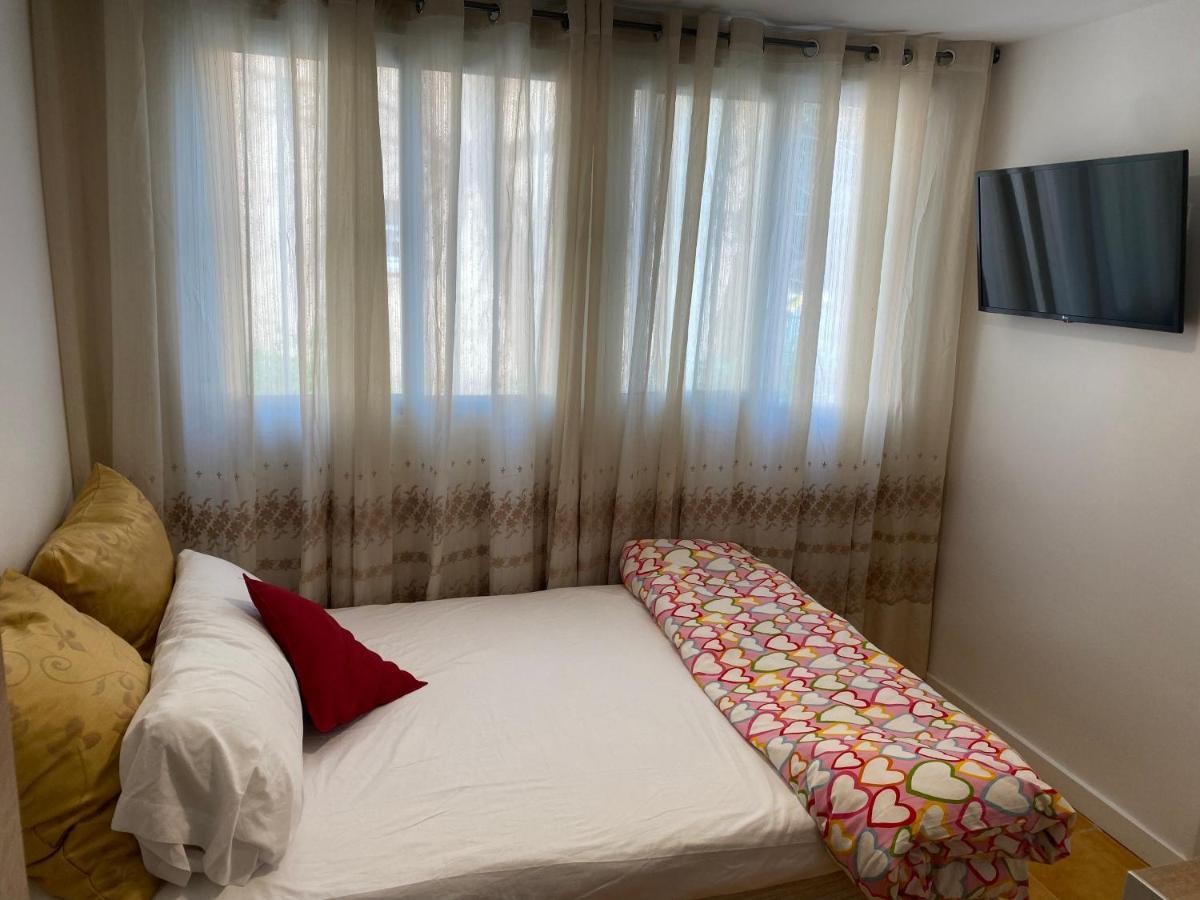 Habitaciones Con Bano Y Cocina Privada Valencia Ngoại thất bức ảnh