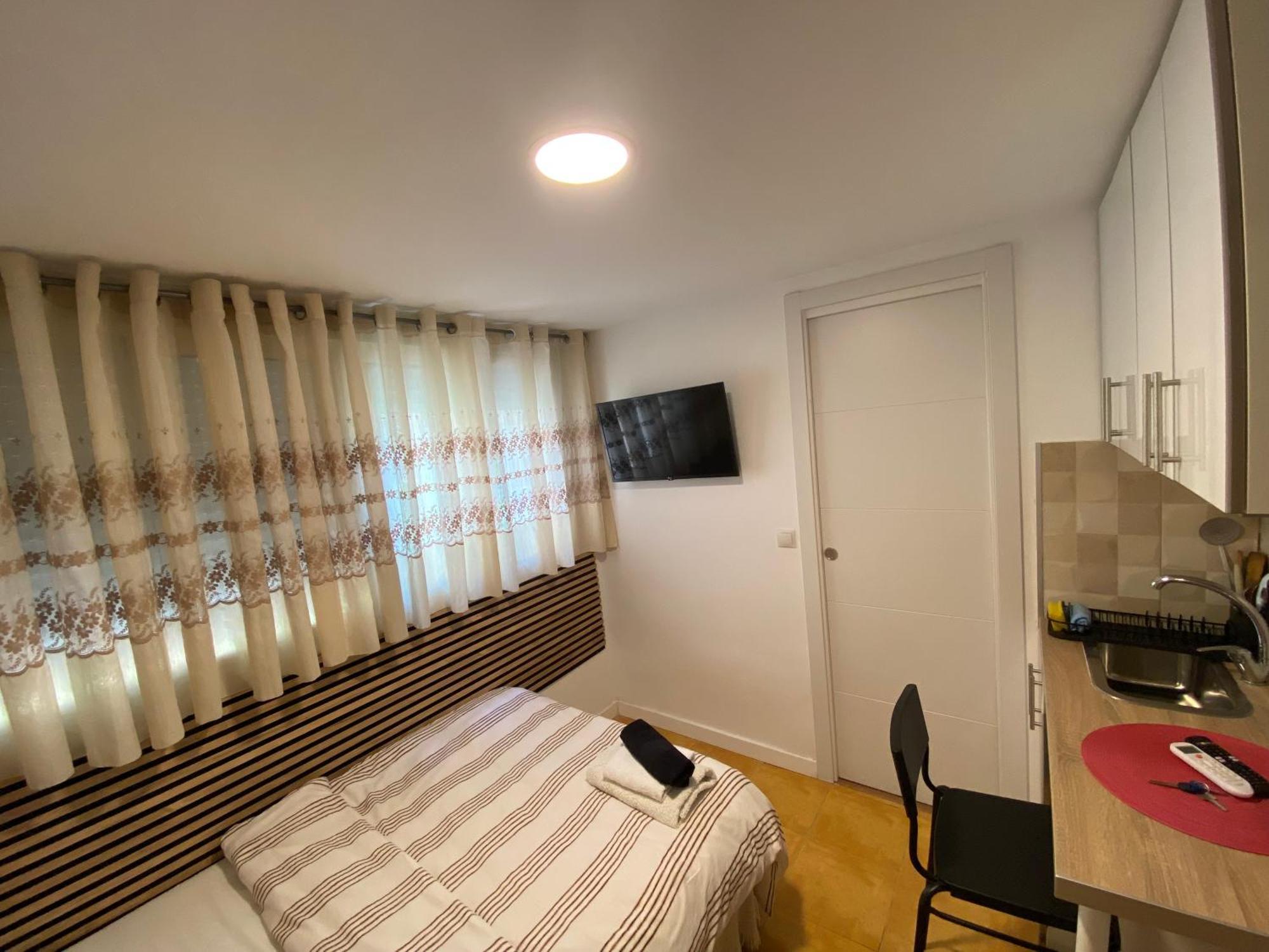 Habitaciones Con Bano Y Cocina Privada Valencia Ngoại thất bức ảnh
