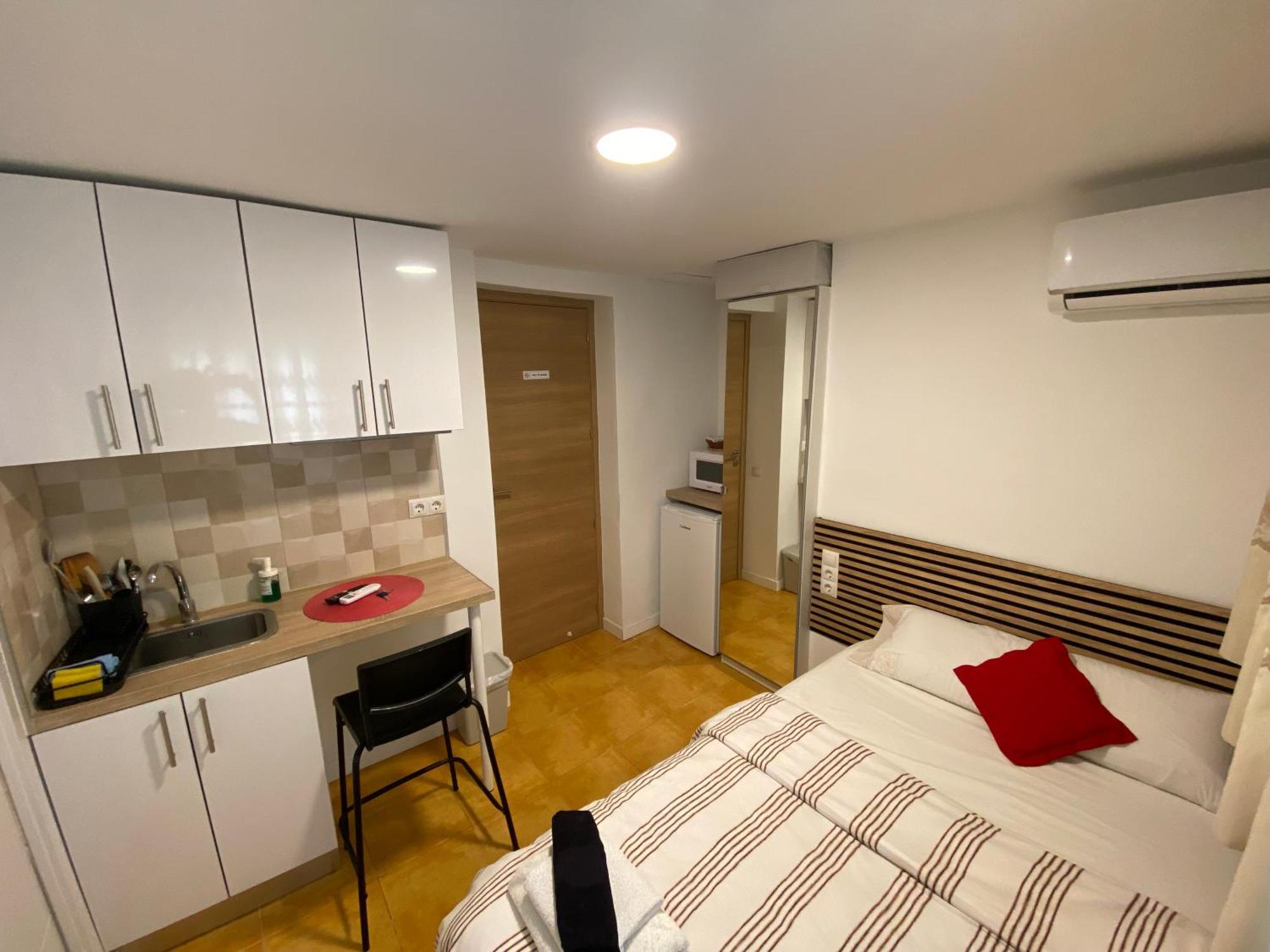 Habitaciones Con Bano Y Cocina Privada Valencia Ngoại thất bức ảnh